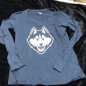 UConn huskies long sleeve